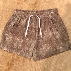 Outdoor Voices XS Doing Things Shorts